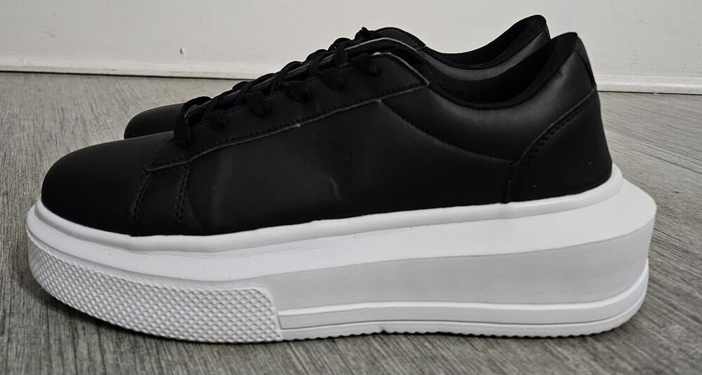 Women’s Black Platform Sneakers Lace Up Casual Fashion Shoes Size 42 Chunky Sole
